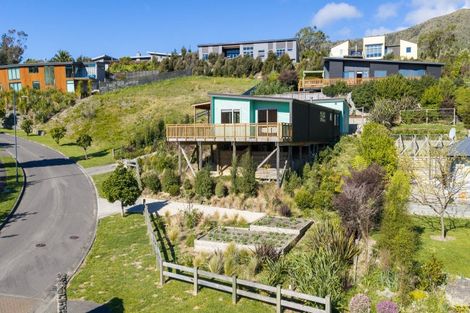 Photo of property in 2 Bell Bird Rise, Picton, 7220