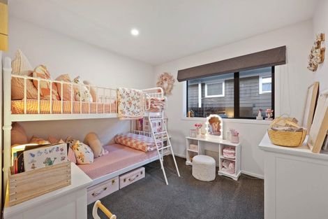 Photo of property in 2 Somerville Road, Shelly Park, Auckland, 2014