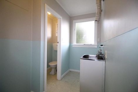 Photo of property in 33 Highfield Terrace, Newfield, Invercargill, 9812