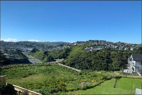 Photo of property in 5/62 Spenmoor Street, Newlands, Wellington, 6037