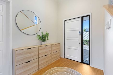 Photo of property in 58 Karina Road, Merrilands, New Plymouth, 4312