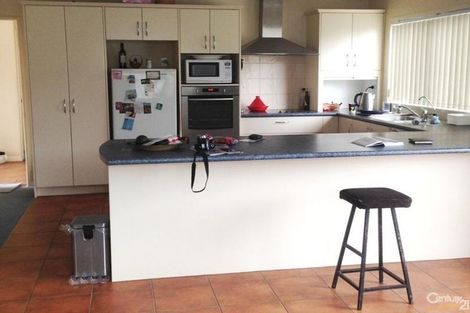 Photo of property in 36 Point View Drive, East Tamaki Heights, Auckland, 2016