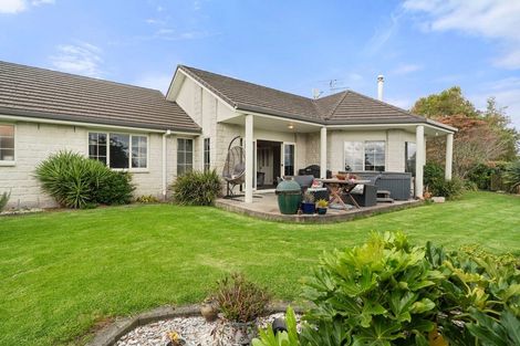 Photo of property in 193 Omokoroa Road, Omokoroa, 3114