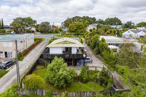 Photo of property in 185 Hurndall Street West, Maungaturoto, 0520