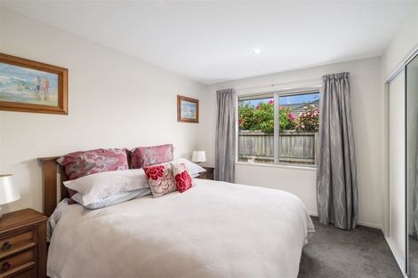 Photo of property in 14 Sweet Waters Place, Woolston, Christchurch, 8023