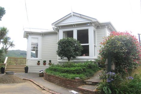 Photo of property in 18 Thorby Street, Northland, Wellington, 6012