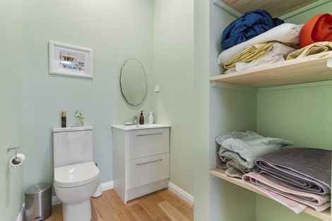 Photo of property in 68 Kent Street, Carterton, 5713