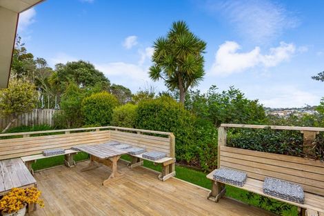 Photo of property in 1/920 East Coast Road, Northcross, Auckland, 0630