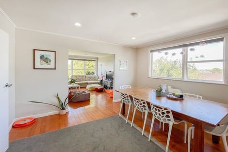 Photo of property in 47 Park Road, Glenfield, Auckland, 0629