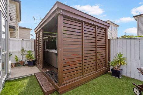 Photo of property in 126c Wellington Street, Howick, Auckland, 2014