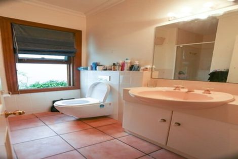 Photo of property in 2/326 Oriental Parade, Oriental Bay, Wellington, 6011