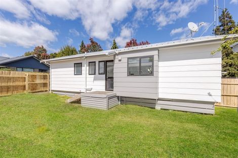 Photo of property in 22b Sandleigh Road, Hamilton Lake, Hamilton, 3204