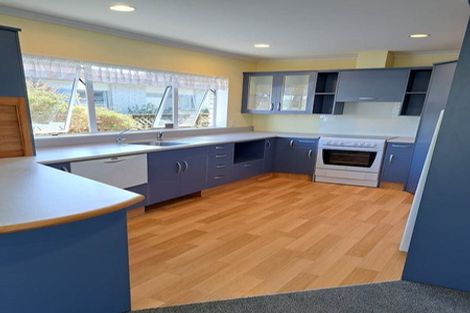 Photo of property in 148 Tukapa Street, Westown, New Plymouth, 4310