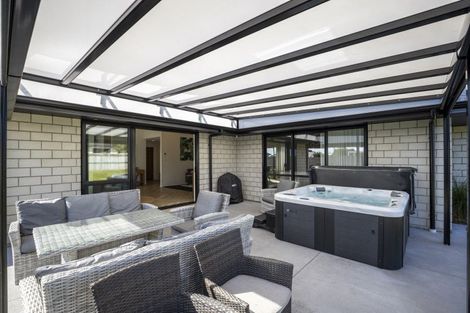 Photo of property in 39 Aratapu Street, Waitara, 4320