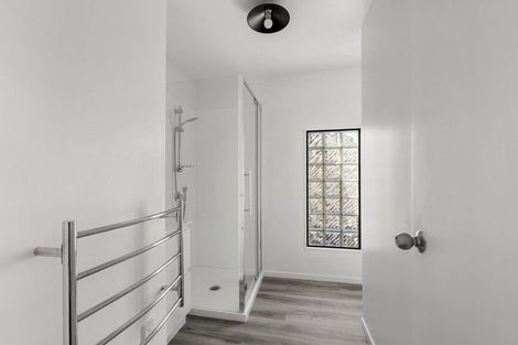 Photo of property in 21a Rimmington Drive, Hamilton Lake, Hamilton, 3204