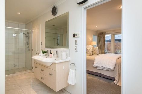 Photo of property in 58 Westpark Drive, Burnside, Christchurch, 8053