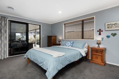 Photo of property in 36 Awatira Drive, Papamoa Beach, Papamoa, 3118