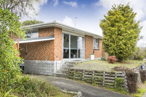 Photo of property in 1a Ruamahanga Crescent, Terrace End, Palmerston North, 4410