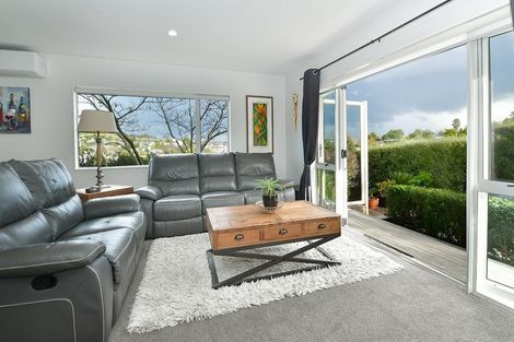 Photo of property in 7 Carento Way, Stanmore Bay, Whangaparaoa, 0932
