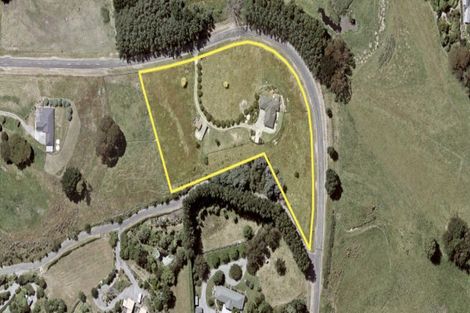 Photo of property in 205 Taylors Road, Otaki, 5583
