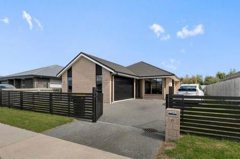 Photo of property in 11 Leet Crescent, Papamoa Beach, Papamoa, 3118