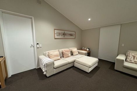 Photo of property in 1/17 Fernwood Grove, Bayview, Auckland, 0629