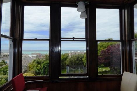 Photo of property in 19 Wharfe Street, South Hill, Oamaru, 9400