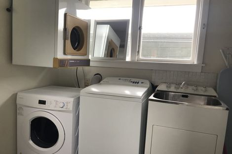 Photo of property in 1/271 Memorial Avenue, Burnside, Christchurch, 8053