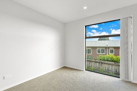 Photo of property in 56 Tukari Lane, Mangere Bridge, Auckland, 2022