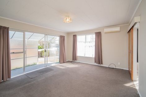 Photo of property in 1/64 Denise Crescent, Hornby, Christchurch, 8042