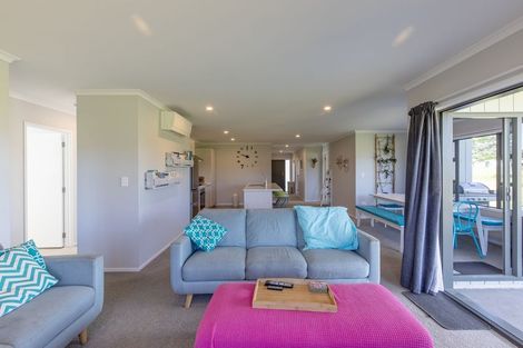 Photo of property in 112 Parekaawa Drive, Motuoapa, 3382