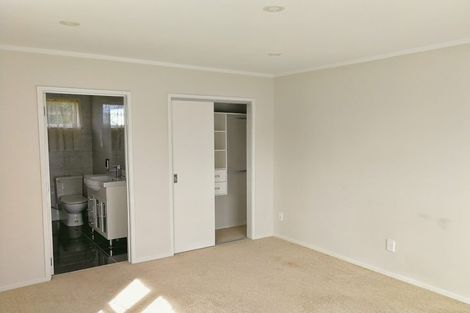 Photo of property in 61 Helena Street, Massey, Auckland, 0614