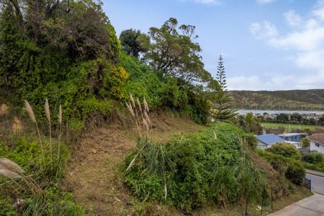 Photo of property in 18 Paremata Crescent, Paremata, Porirua, 5024