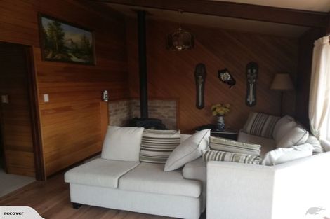 Photo of property in 23 Orere Point Road, Orere Point, Papakura, 2585