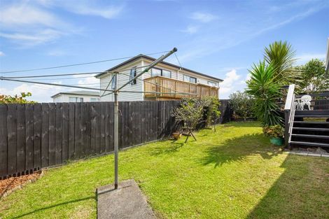 Photo of property in 1/162 Don Buck Road, Massey, Auckland, 0614