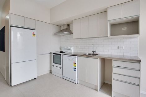 Photo of property in 33 Karo Drive, Te Aro, Wellington, 6011