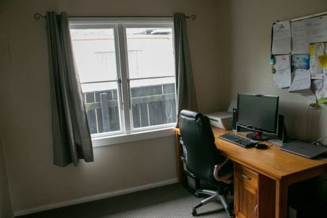 Photo of property in 151 College Street, Awapuni, Palmerston North, 4412