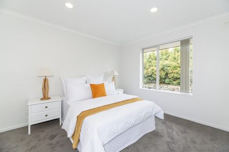 Photo of property in 595 Great South Road, Rosehill, Papakura, 2113