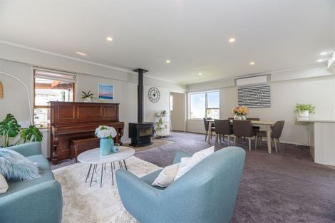 Photo of property in 1/5 Gulf View Road, Murrays Bay, Auckland, 0630