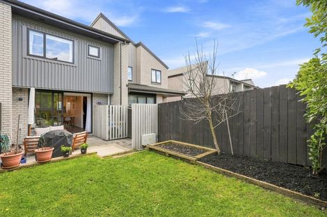 Photo of property in 37 Peihana Road, Hobsonville, Auckland, 0616