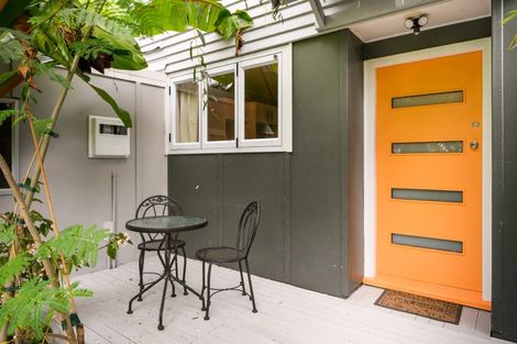 Photo of property in 26 Farnham Avenue, Highbury, Palmerston North, 4412