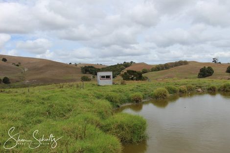 Photo of property in 215c Heatley Road, Whakapirau, 0583