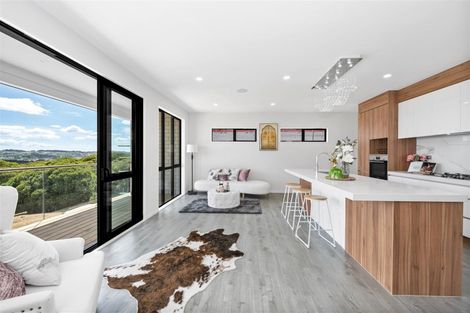 Photo of property in 9 Rakiraki Place, Flat Bush, Auckland, 2019