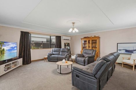 Photo of property in 37 Renfrew Street, Waikiwi, Invercargill, 9810