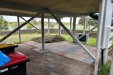 Photo of property in 654 Papamoa Beach Road, Papamoa Beach, Papamoa, 3118