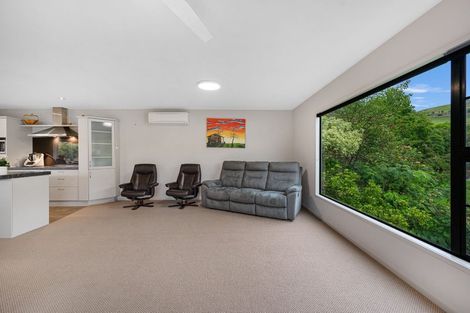 Photo of property in 6a Kokako Place, Taradale, Napier, 4112