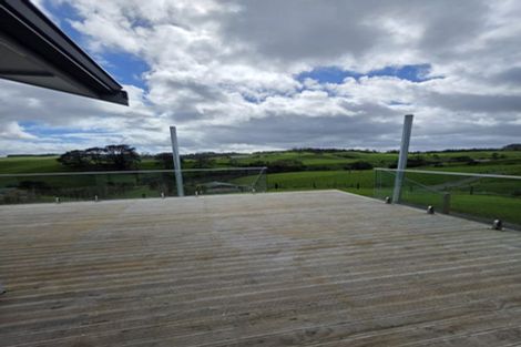 Photo of property in 392 Kanohi Road, Kaukapakapa, 0873