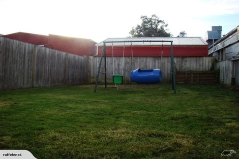 Photo of property in 16 Melbourne Street, South Dunedin, Dunedin, 9012