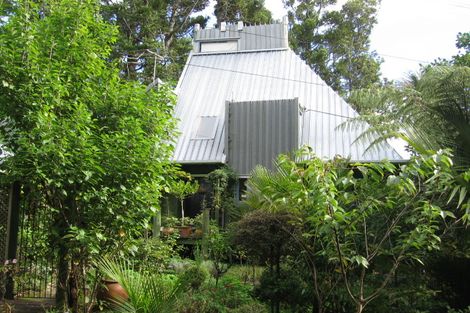 Photo of property in 10/8 Valley View Road, Titirangi, Auckland, 0604