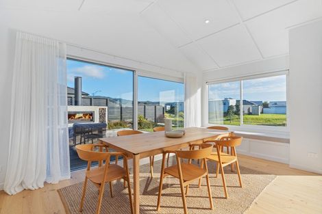 Photo of property in 26 Awatea Drive, Whitianga, 3510